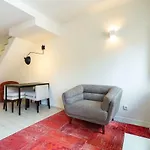Apartment 28 Tram Duplex